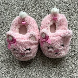 Pink Fuzzy Cat Face Slippers